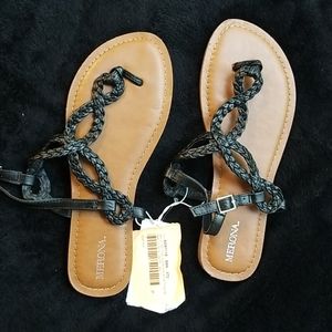 Women's shoes